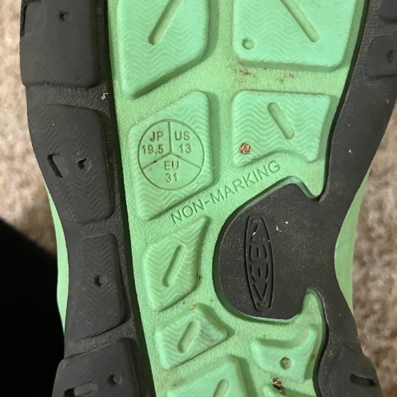 EUC boys green and tie dye Keen sandals - Picture 4 of 5